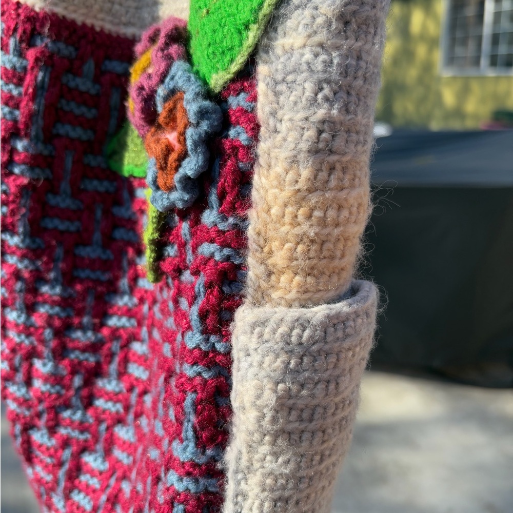 Colorful Crochet Shoulder Bag - Picture 4 of 8
